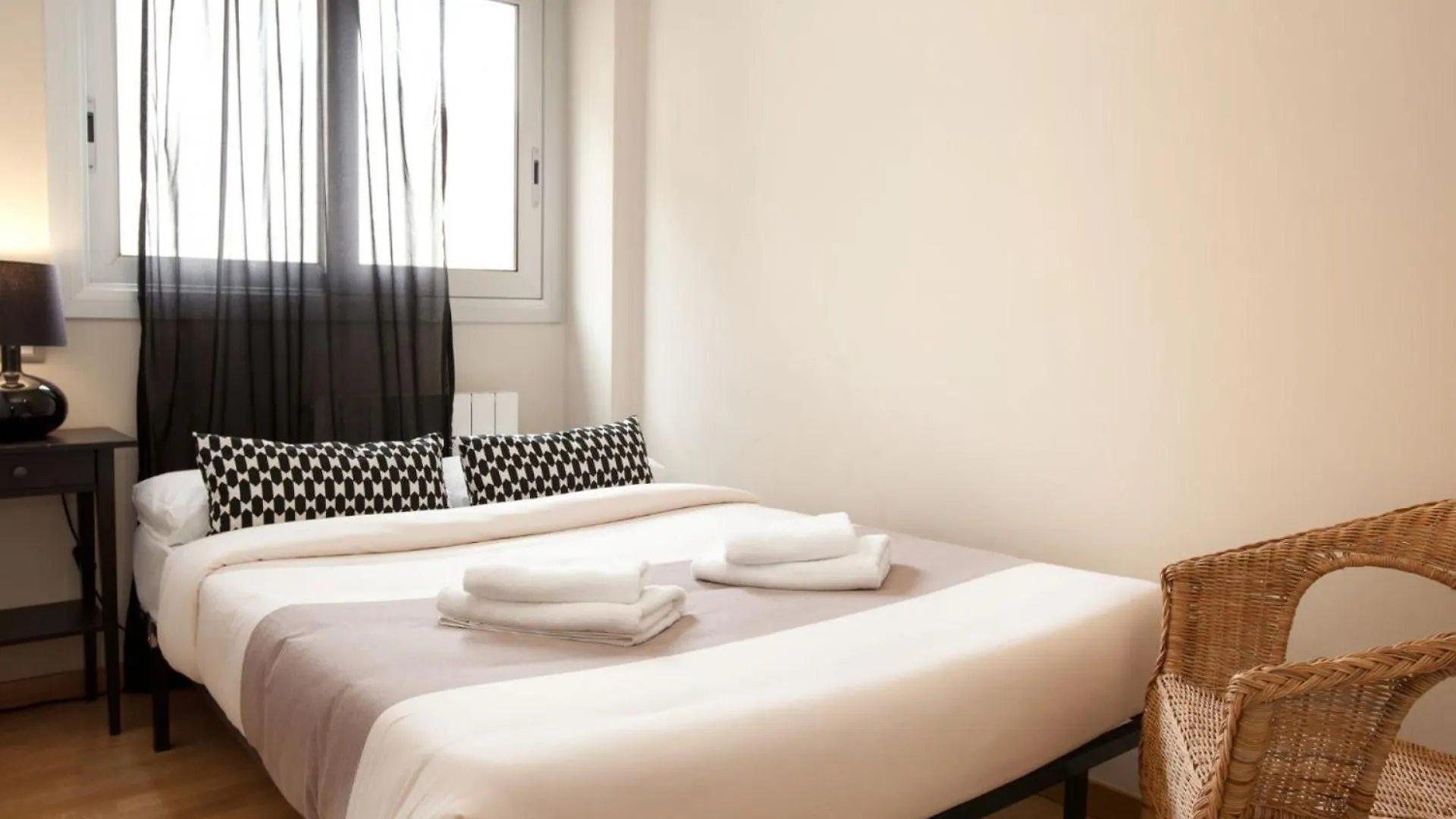 Mar Bella Beach Apartments Barcelona